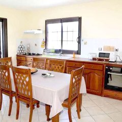 Apartment With 3 Bedrooms in Petite Île, With Wonderful sea View, Enclosed Garden and Wifi - 3 km From the Beach in Petite-Ile, France from 137$, photos, reviews - zenhotels.com photo 3