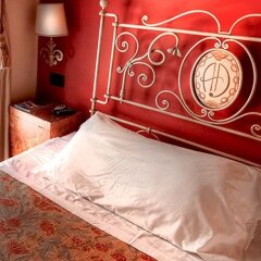 Отель Albergo delle Drapperie Италия, Болонья - отзывы, цены и фото номеров - забронировать отель Albergo delle Drapperie онлайн ванная