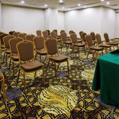 Отель Holiday Inn Express San Pedro Sula Гондурас, Сан-Педро-Сула - отзывы, цены и фото номеров - забронировать отель Holiday Inn Express San Pedro Sula онлайн интерьер отеля фото 3