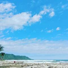 Beach Break Hotel Калетас пляж