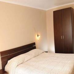 Hotel Plaza Равда сейф в номере