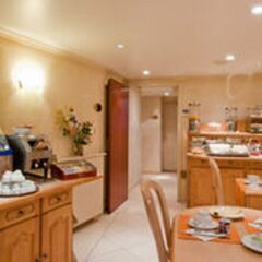 Отель Champerret Elysees Париж питание фото 3