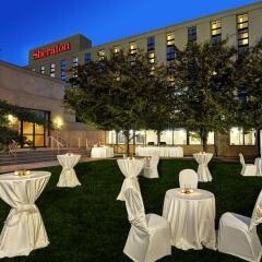 Отель Sheraton Toronto Airport Hotel & Conference Centre Канада, Торонто - отзывы, цены и фото номеров - забронировать отель Sheraton Toronto Airport Hotel & Conference Centre онлайн помещение для мероприятий фото 2