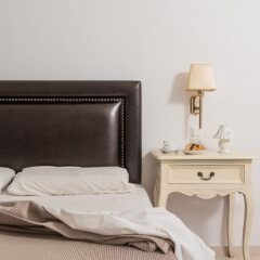 Отель Mediterranean White сейф в номере