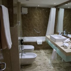 Grand Kadri Hotel in Aley, Lebanon from 129$, photos, reviews - zenhotels.com bathroom photo 2