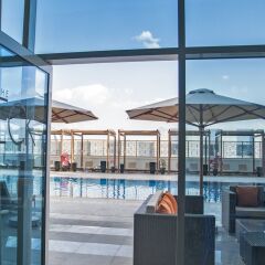 Radisson Blu Hotel, Ajman бассейн