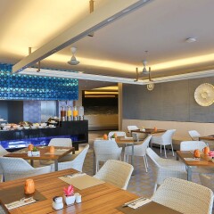 Отель Yama Phuket питание