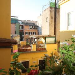 Отель iRooms Campo dei Fiori Италия, Рим - 1 отзыв об отеле, цены и фото номеров - забронировать отель iRooms Campo dei Fiori онлайн балкон