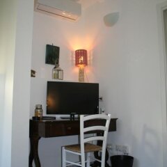 Отель Avocado B&B Beyond Джардини Наксос в номере