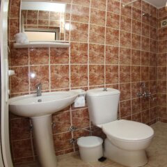 Tuncay Pension Турция, Сельчук - отзывы, цены и фото номеров - забронировать отель Tuncay Pension онлайн ванная фото 2