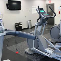 Holiday Inn Express Hotel & Suites Columbus - Polaris Parkway Колумбус фитнесс-зал