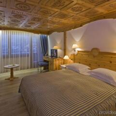 Отель Swiss Alpine Hotel Allalin Швейцария, Церматт - отзывы, цены и фото номеров - забронировать отель Swiss Alpine Hotel Allalin онлайн комната для гостей фото 4