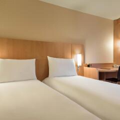 Отель ibis Paris Tour Eiffel Cambronne 15ème комната для гостей