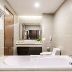 Muong Thanh Luxury Vien Trieu Hotel Нячанг ванная фото 2