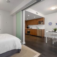 Отель Sterling Suites - Yaletown Канада, Ванкувер - отзывы, цены и фото номеров - забронировать отель Sterling Suites - Yaletown онлайн фото 16