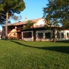 Отель Agriturismo Casale Il Gallo Bianco Озимо фото 12