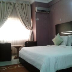 Отель Jades Hotels комната для гостей