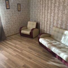 Гостиница Na Esenina 1/1 Apartments в Санкт-Петербурге отзывы, цены и фото номеров - забронировать гостиницу Na Esenina 1/1 Apartments онлайн Санкт-Петербург комната для гостей фото 3