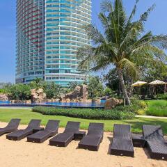 Отель White Sand Beach Residences Pattaya