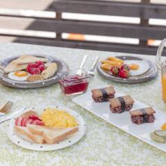 Cozzzy Guest House - Hostel питание