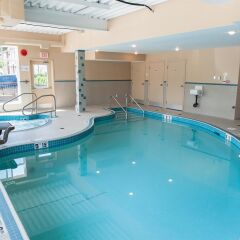 Отель Best Western Maple Ridge Hotel Канада, Мэйпл-Ридж - отзывы, цены и фото номеров - забронировать отель Best Western Maple Ridge Hotel онлайн с домашними животными