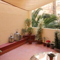 Отель 7 Moons Bed & Breakfast