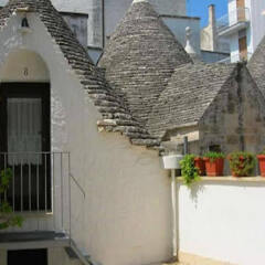 Отель Trulli Family Альберобелло фото 3