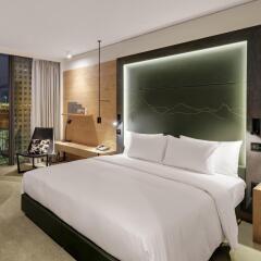 Hilton Munich Airport Hotel (ex. Kempinski Airport München) Мюнхен комната для гостей фото 3