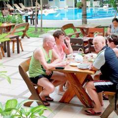 Отель Mermaid's Beach Resort питание