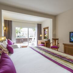 Отель Grand Palladium Palace Ibiza Resort & Spa Испания, Сант Джордин де Сес Салинес - 1 отзыв об отеле, цены и фото номеров - забронировать отель Grand Palladium Palace Ibiza Resort & Spa онлайн комната для гостей фото 4