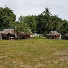 Отель Lanta Local Hut Ланта фото 9