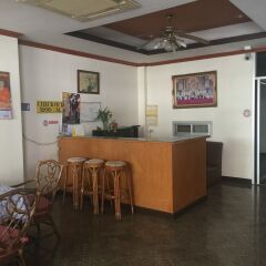 Отель Chantorn Jomtien Guest House 2 гостиничный бар