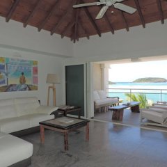 Hotel Les Ondines Sur La Plage in St. Barthelemy, Saint Barthelemy from 1458$, photos, reviews - zenhotels.com guestroom photo 2