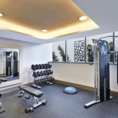 Отель Hilton Tanger City Center Hotel & Residences Марокко, Танжер - отзывы, цены и фото номеров - забронировать отель Hilton Tanger City Center Hotel & Residences онлайн фитнесс-зал