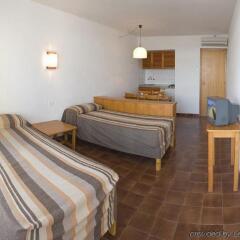 Отель Apartamentos Sa Clau комната для гостей фото 4