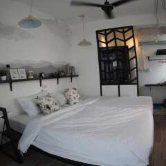 Jetty Huahin Hostel сейф в номере