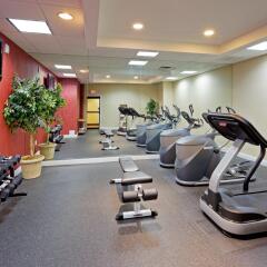 Crowne Plaza Hotel Philadelphia-Cherry Hill фитнесс-зал