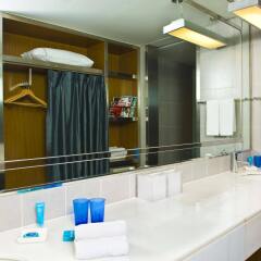 Отель Aloft Beijing, Haidian ванная