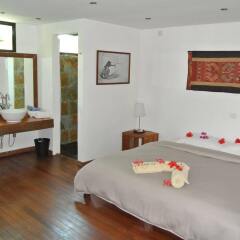 Отель Gangehi Island Resort спа