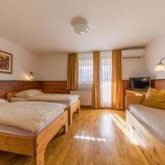 Отель Guesthouse And Restaurant Kunstelj Радовлица фото 5