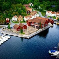 Отель Farsund Resort бассейн