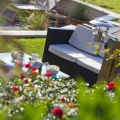 Отель Residence La Reserve Франция, Ферней-Вольтер - отзывы, цены и фото номеров - забронировать отель Residence La Reserve онлайн приотельная территория