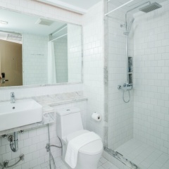 The Bloc Hotel 4* Стандартный номер с различными типами кроватей фото 9