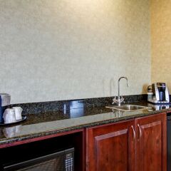 Отель Hilton Garden Inn Ottawa Airport Канада, Оттава - отзывы, цены и фото номеров - забронировать отель Hilton Garden Inn Ottawa Airport онлайн удобства в номере