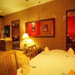 Отель Valentino Restaurant & Guesthouse Паттайя комната для гостей фото 3