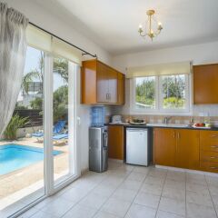 Отель Protaras Villa Mandali 19 в номере