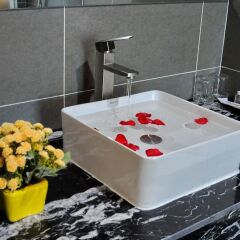 Отель Crown Nguyen Hoang Hotel Вьетнам, Нячанг - отзывы, цены и фото номеров - забронировать отель Crown Nguyen Hoang Hotel онлайн ванная