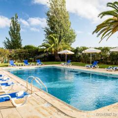 Отель ibis Faro Algarve Португалия, Фару - отзывы, цены и фото номеров - забронировать отель ibis Faro Algarve онлайн бассейн фото 2