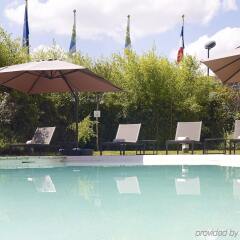 Отель Holiday Inn Express Toulouse Airport Франция, Бланьяк - отзывы, цены и фото номеров - забронировать отель Holiday Inn Express Toulouse Airport онлайн бассейн фото 2