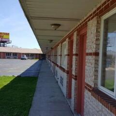 Отель Knights Inn Niagara Falls Near IAG Airport США, Ниагара-Фолс - отзывы, цены и фото номеров - забронировать отель Knights Inn Niagara Falls Near IAG Airport онлайн вид на фасад